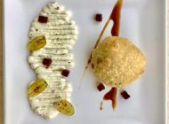 Visión integral del Vinagre: puri relleno de chutney de kiwi, raita de kéfir con uvas especiadas, reducción de PX y gelatina de Vinagre de Jerez al PX.